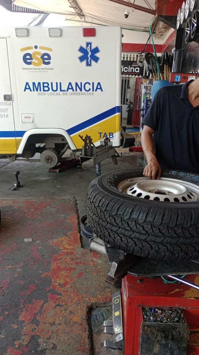 Serviteca y montaje de llantas